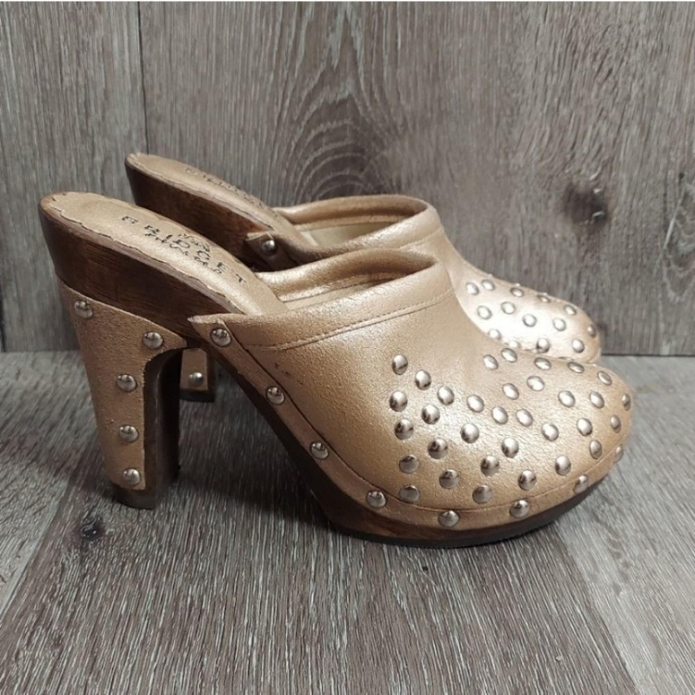 Bridget Shuster FOXY Gold Metallic Studded Heeled Clogs 6